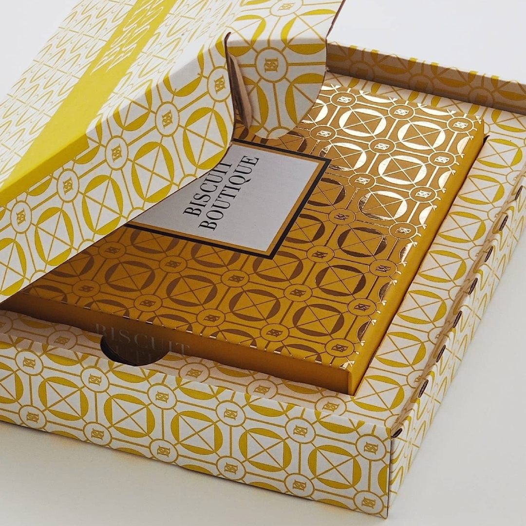 Custom Printed Bespoke Large Capacity Magnetic Closure Chocolate Gift Box Personalized Candy Cookies Premium Date Delights Box - Fastfoodpak