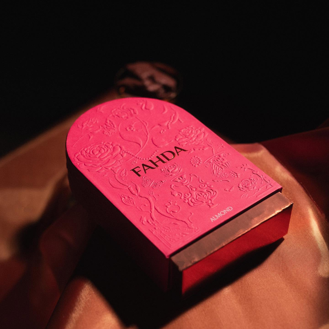 Branded Luxury Chocolate Box Custom Logo Design Exquisite Treats Gourmet Chocolate Gifts Premium Packaging - Fastfoodpak