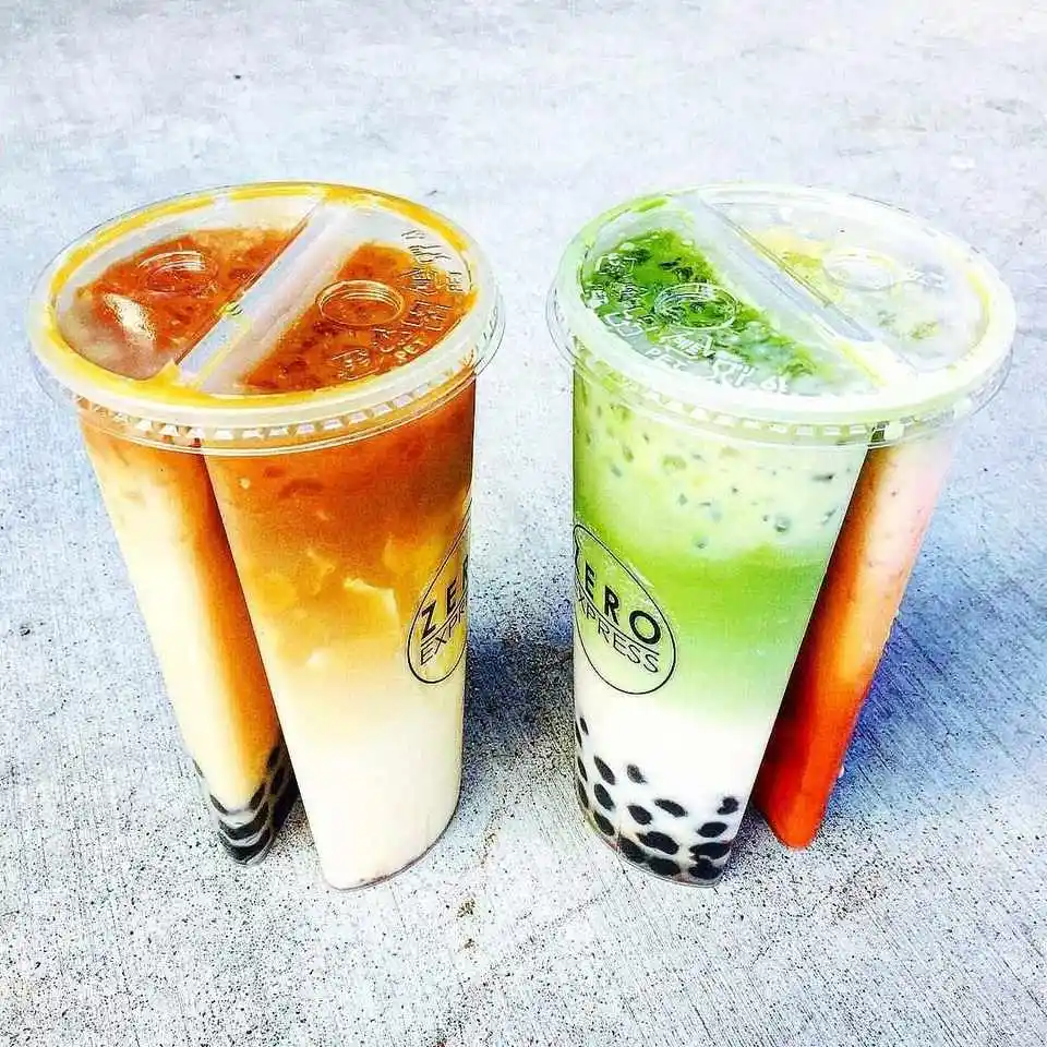 Custom Logo Twins Share Cups 700ml 2 Compartment Juice Boba Tea Bubble Tea Double Shared 2 Compartment Juice Cup With Lid - Fastfoodpak