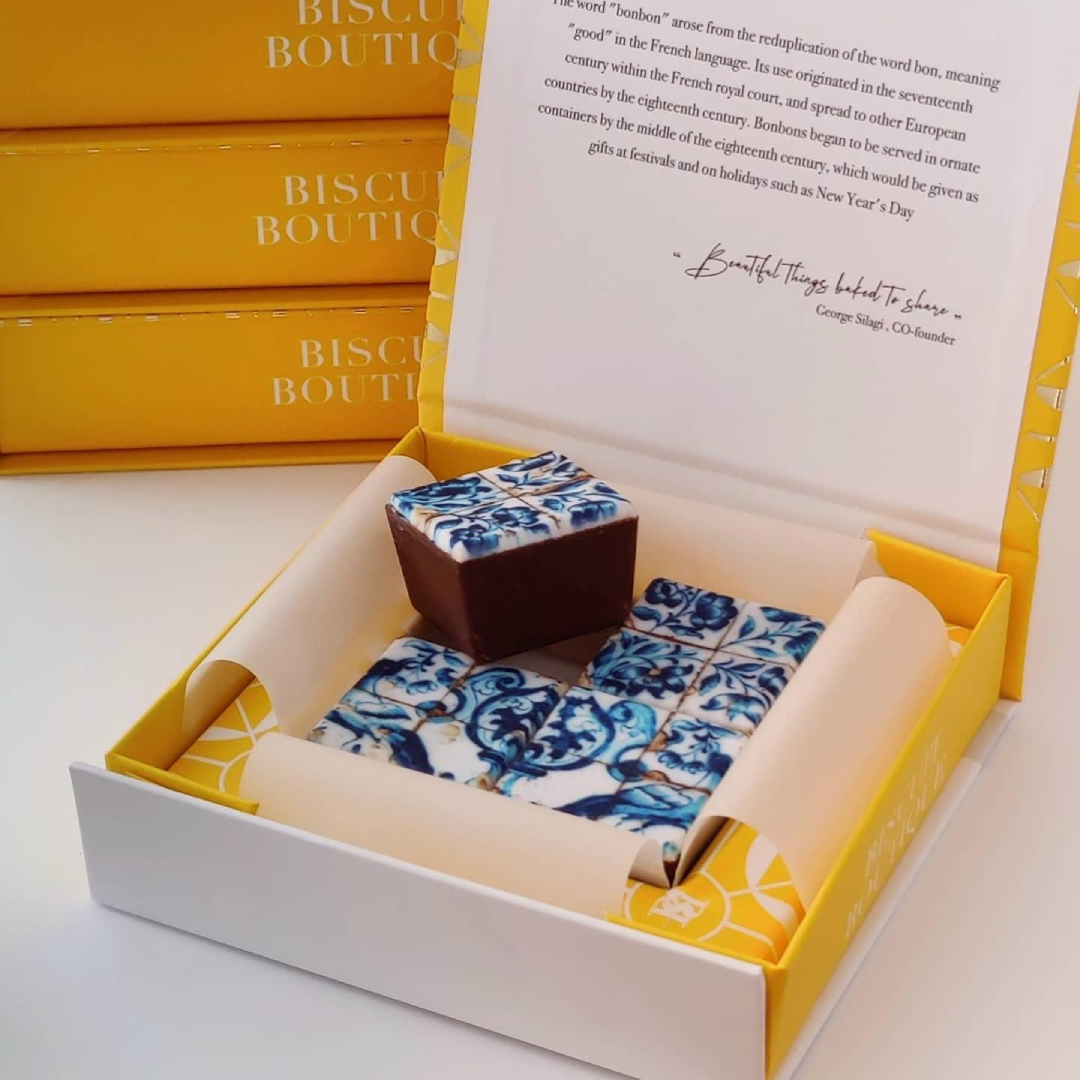 Custom Printed Bespoke Large Capacity Magnetic Closure Chocolate Gift Box Personalized Candy Cookies Premium Date Delights Box - Fastfoodpak
