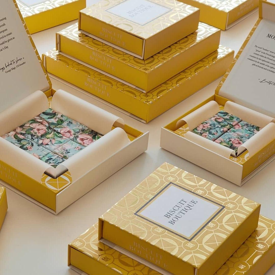 Custom Printed Bespoke Large Capacity Magnetic Closure Chocolate Gift Box Personalized Candy Cookies Premium Date Delights Box - Fastfoodpak